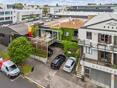 FREEHOLD IN GREY LYNN - WONDERFUL OPPORTUNITY

