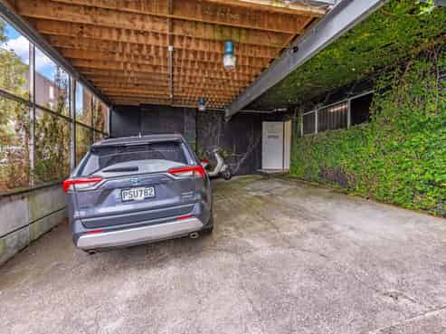 FREEHOLD IN GREY LYNN - WONDERFUL OPPORTUNITY
