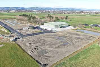 Brand-new, large central North Island warehouse