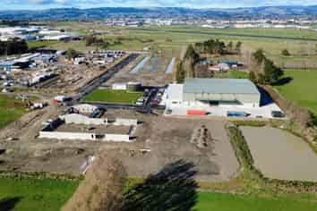 Brand-new, large central North Island warehouse