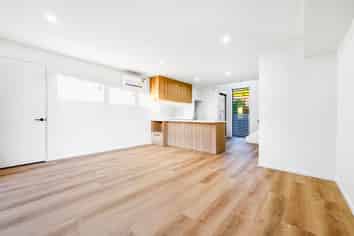 2/34 Vagues Road, Papanui