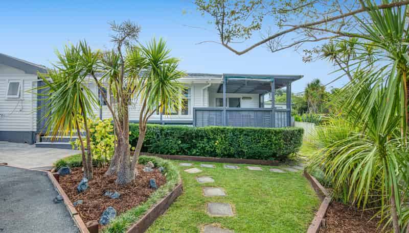 8C Langton Road, Stanmore Bay