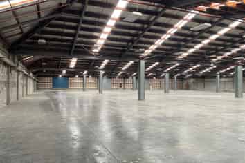 Large Warehouse – Short term solution with incentives offered