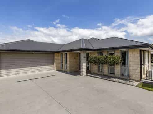 40 Wellington Street, Ashley