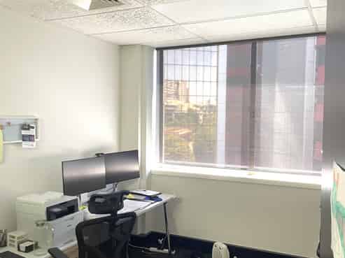WELL-LOCATED, WELL-PRICED 107M² OFFICE
