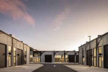 Prime Position, Showroom Frontage