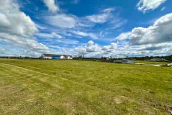26 Throttle Close, Dairy Flat