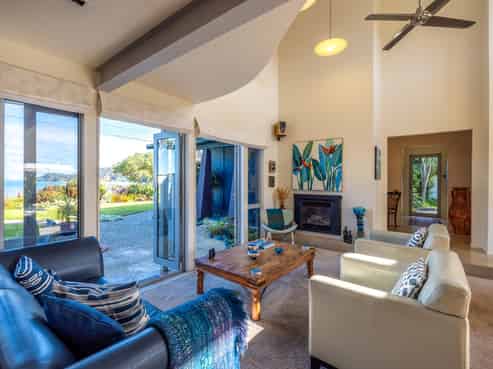 18 The Esplanade, Oneroa