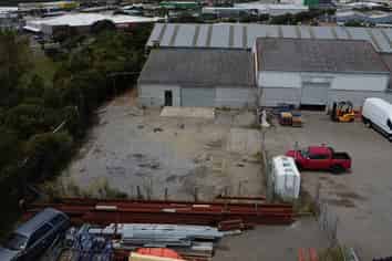 Lock-up plus yard in Elsdon