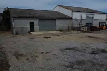 Lock-up plus yard in Elsdon