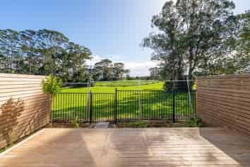 20 Bentley Road, Otara
