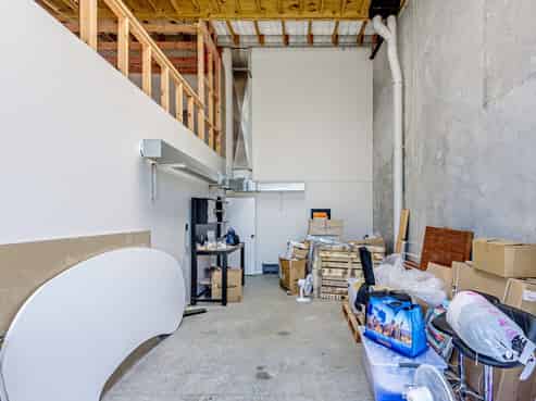 Road front Albany industrial for lease