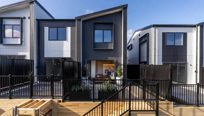 1/6 Ngaroma House Drive, Hobsonville
