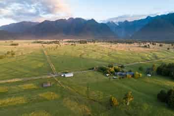 298 Cook Flat Road, Fox Glacier