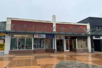 Shop or Office or 'Deep Cafe'