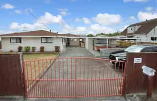 7 Cemetery Road, Sanson