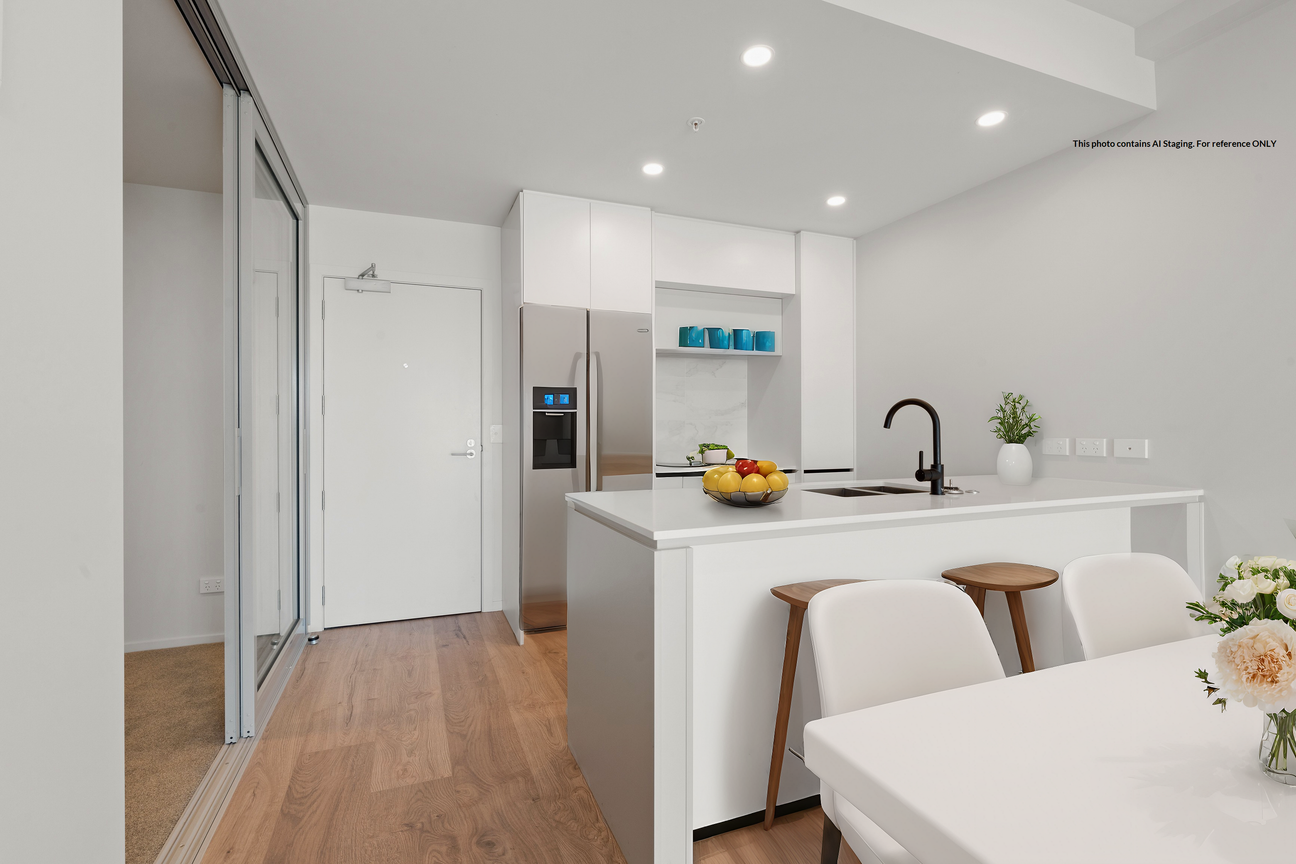 Premium Corner home with convince  Location! - Ansicht 2