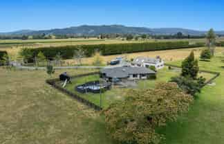 27 Putiki Road, Edgecumbe