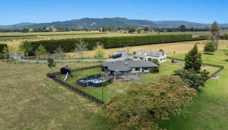 27 Putiki Road, Edgecumbe