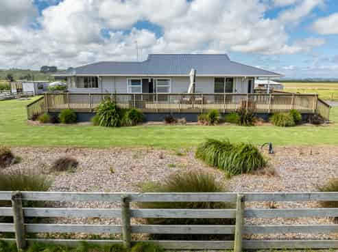 74 Awakino Point East  Road, Dargaville