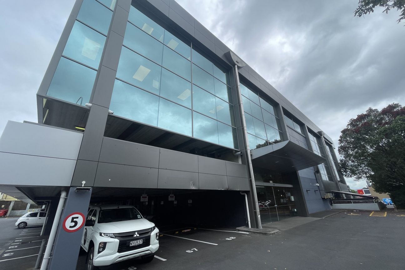Superior Office Space in Greenlane - Vista 5