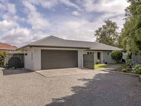 15 Cross Street, Coalgate