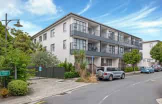 3E/1 Wadier Place, Henderson