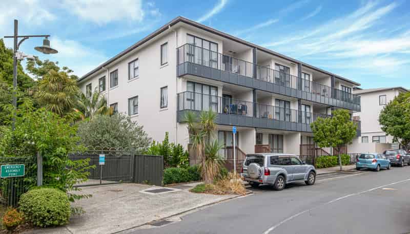 3E/1 Wadier Place, Henderson