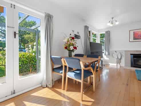 11 Main Street, Greytown