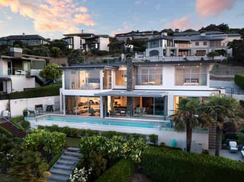 8 Avery Place, Redcliffs