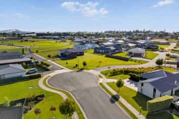 75 Miro Street, Lansdowne