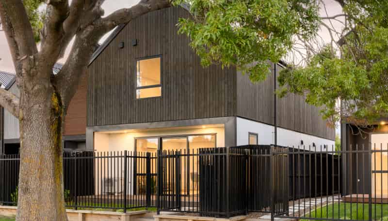 11 Malaga Crescent, Harewood
