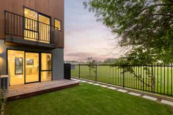 7 Malaga Crescent, Harewood