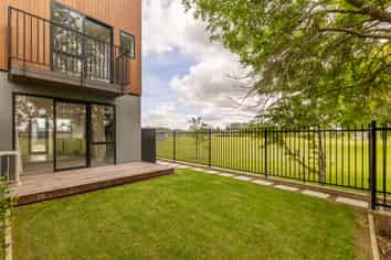 7 Malaga Crescent, Harewood