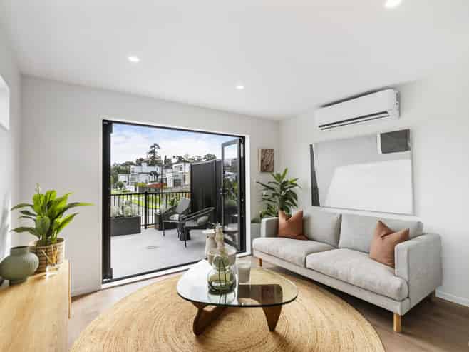 5/10 Ngaroma House Drive, Hobsonville