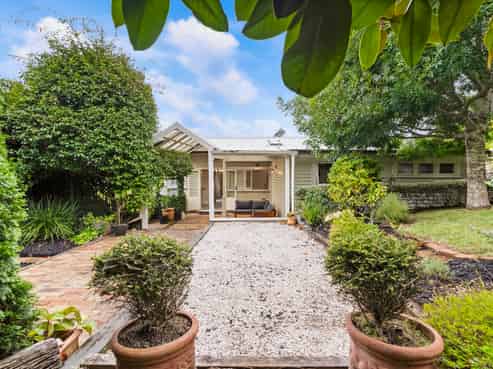27A Hillsborough Road, Hillsborough