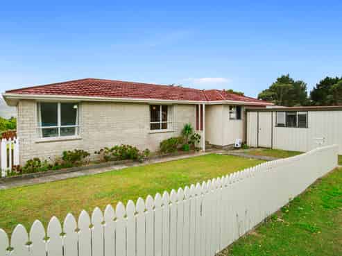 90 Jamaica Drive, Grenada North