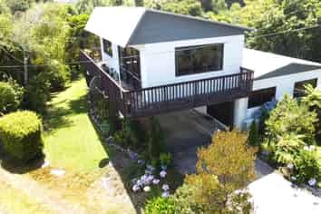 27 Nikau Heights, Little Wanganui