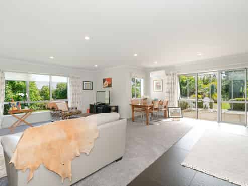 37 Oakland Lane, Shannon