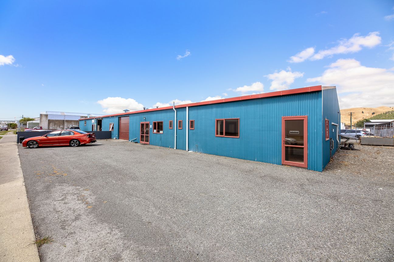 Modern Industrial Facility for Lease - Vista 2