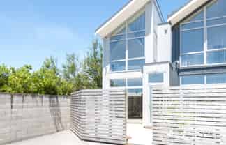 8/34 Main Road, Tawa