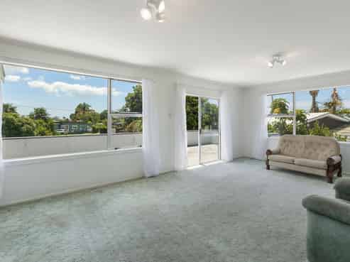 17 Athenree Road, Athenree