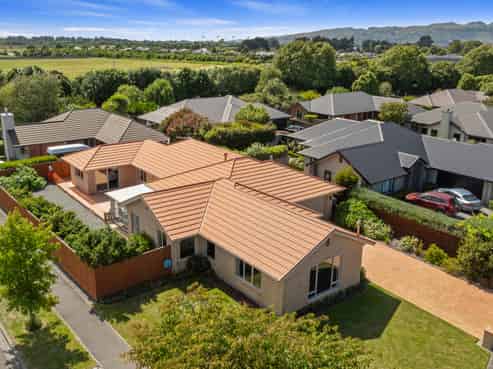 23 Broken Run, Aidanfield