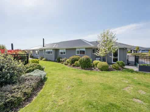 35 Redmill Road, Redwood Valley