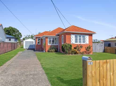 103 Forest Lake Road, Forest Lake