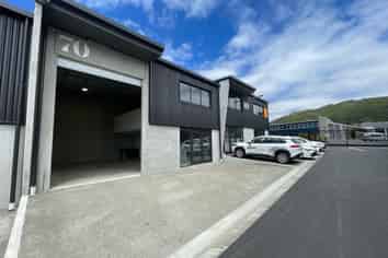 Tidy Mix of Warehouse and Office