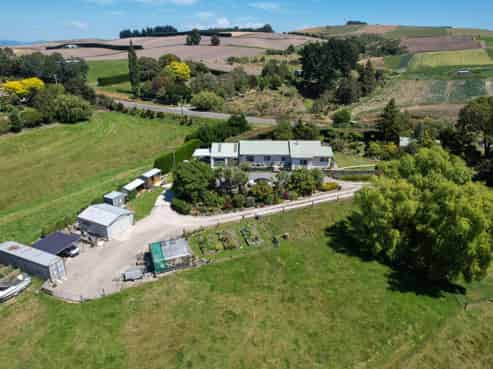 234 Whiterocks Road, Weston