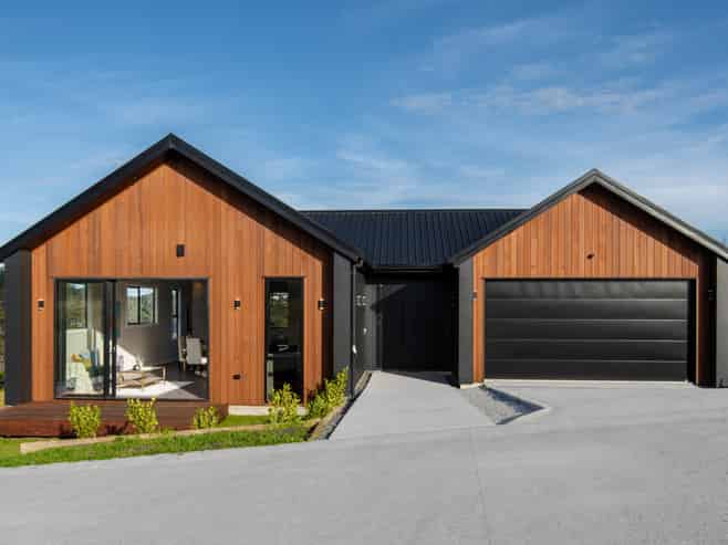 20 Awanui Road, Red Beach