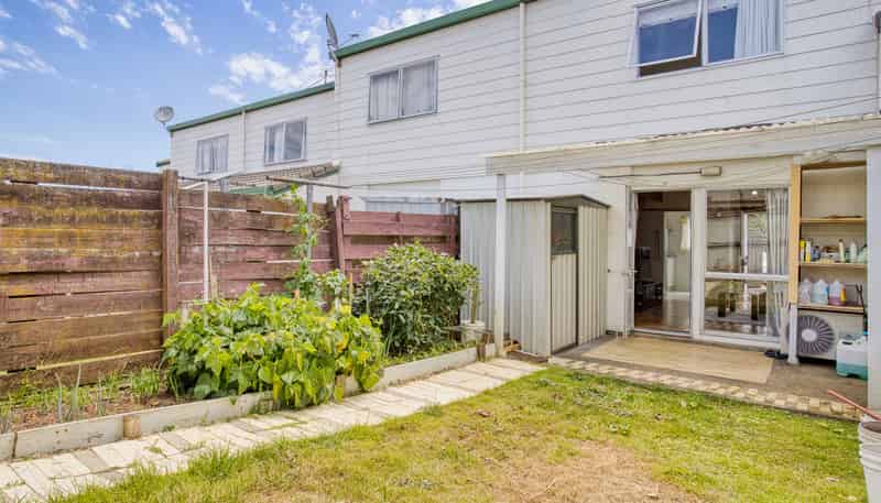 35 Fred Woodward Place, Mount Roskill