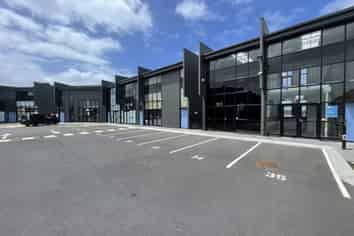Investment!! Tenanted Commcerial Lot for Sale